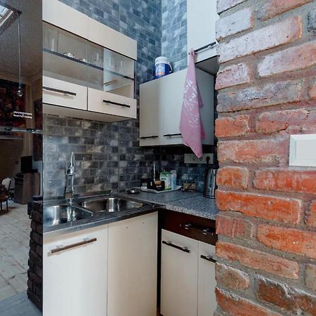Lovely Dulcet Loft In Center Of Rustaveli Тбилиси Екстериор снимка