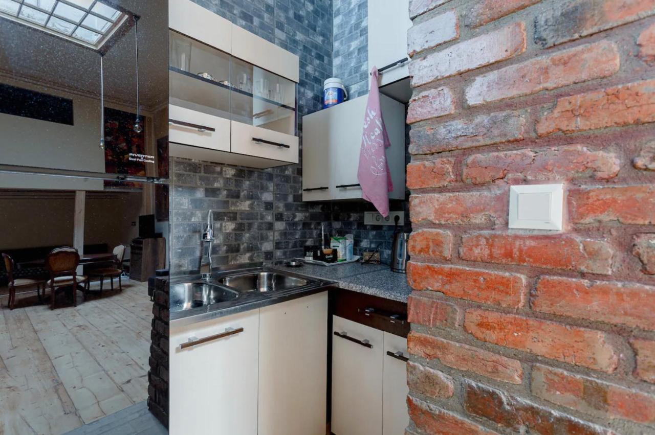 Lovely Dulcet Loft In Center Of Rustaveli Тбилиси Екстериор снимка